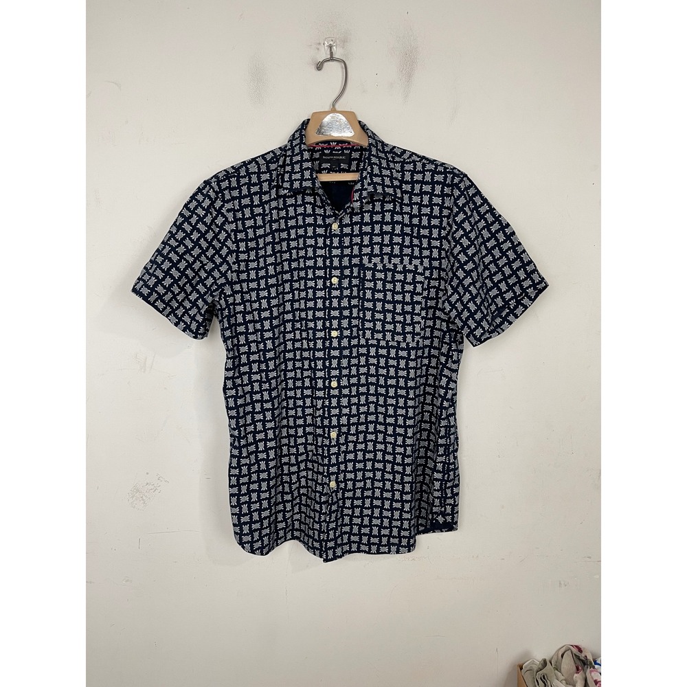 Banana Republic Mens XL Slim Fit Sea Turtle Print Short Sleeve Button Down Shirt